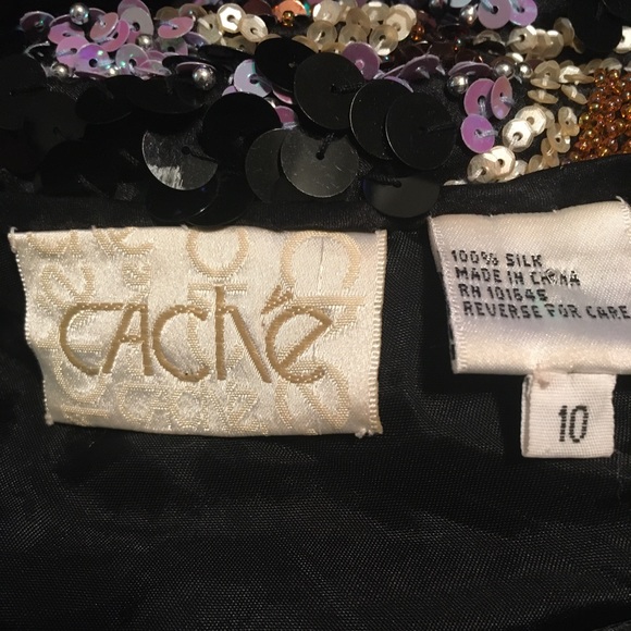 Cache Sequin And Beaded Cocktail Dress
Size Large Animal Print Silk Circa 1990s - Picture 2 of 9